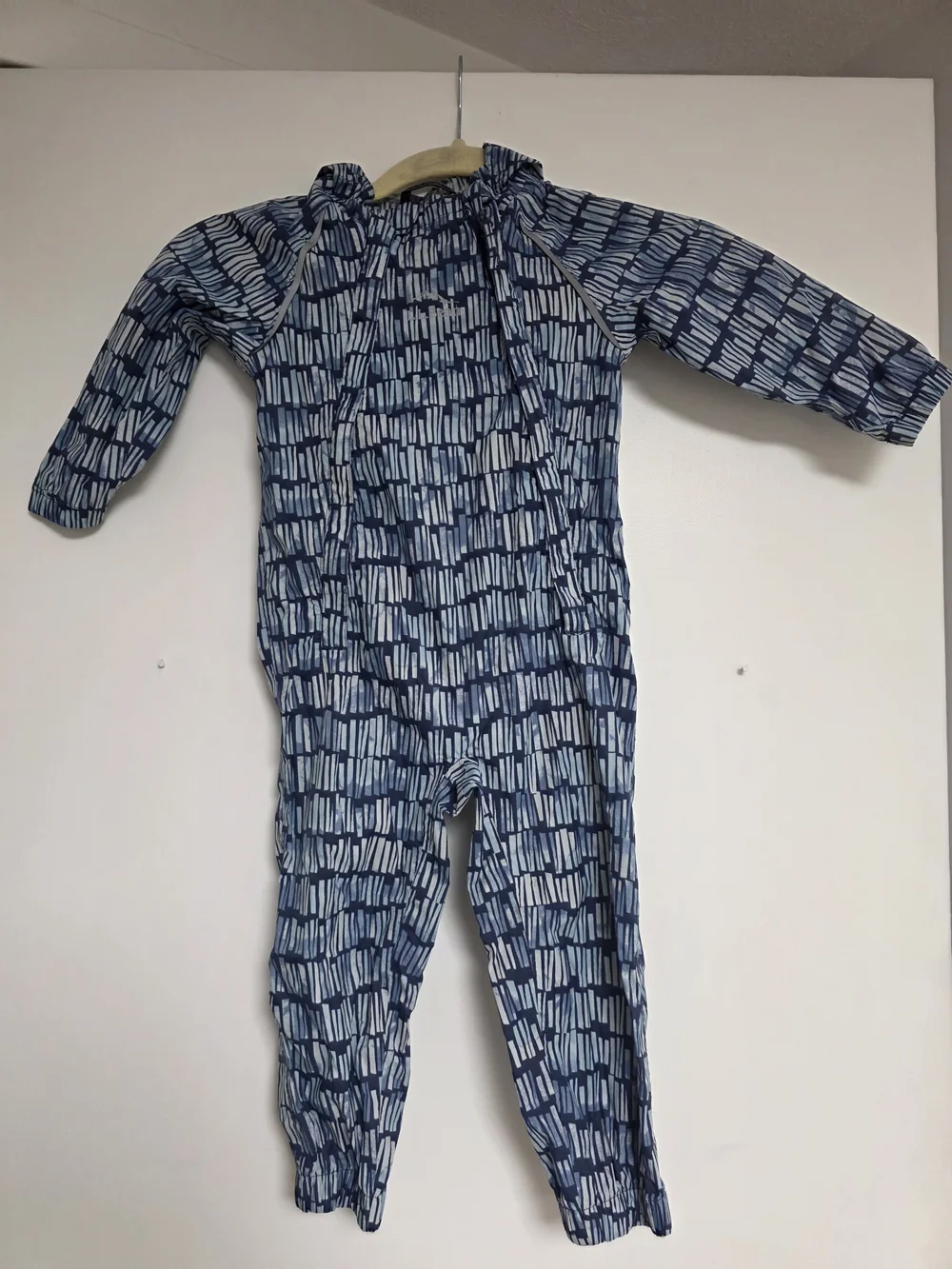 L.L. Bean Rainsuit 6-12 M